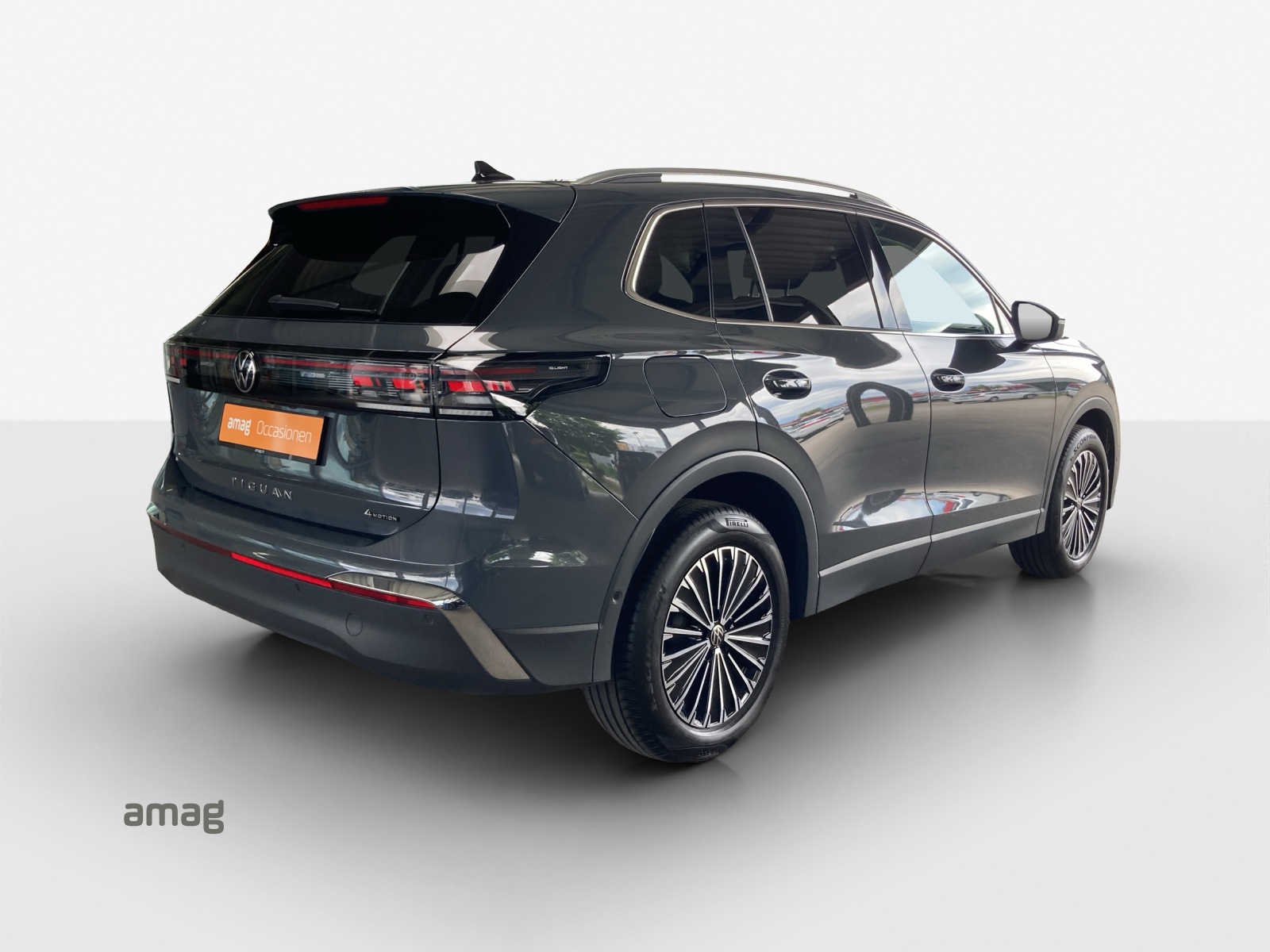VW Tiguan 2.0 TSI DSG Elegance 4Motion-image-4