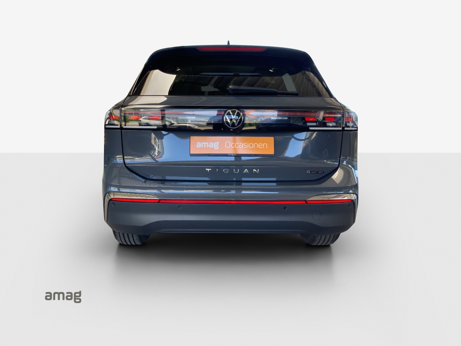 VW Tiguan 2.0 TSI DSG Elegance 4Motion-image-3