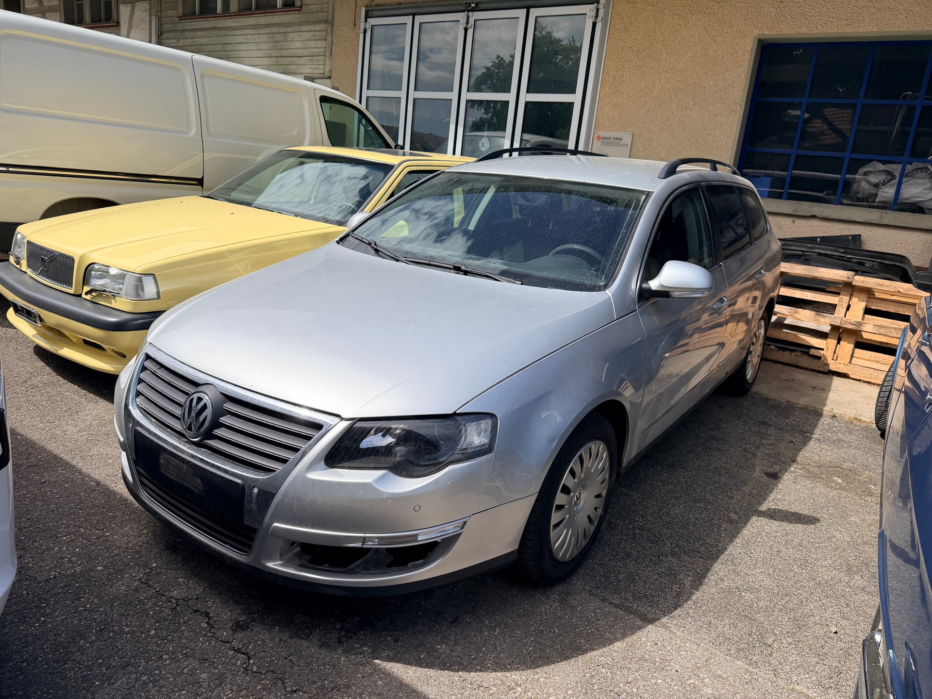 VW Passat Variant 2.0 TDI Comfortline 4Motion-image-0