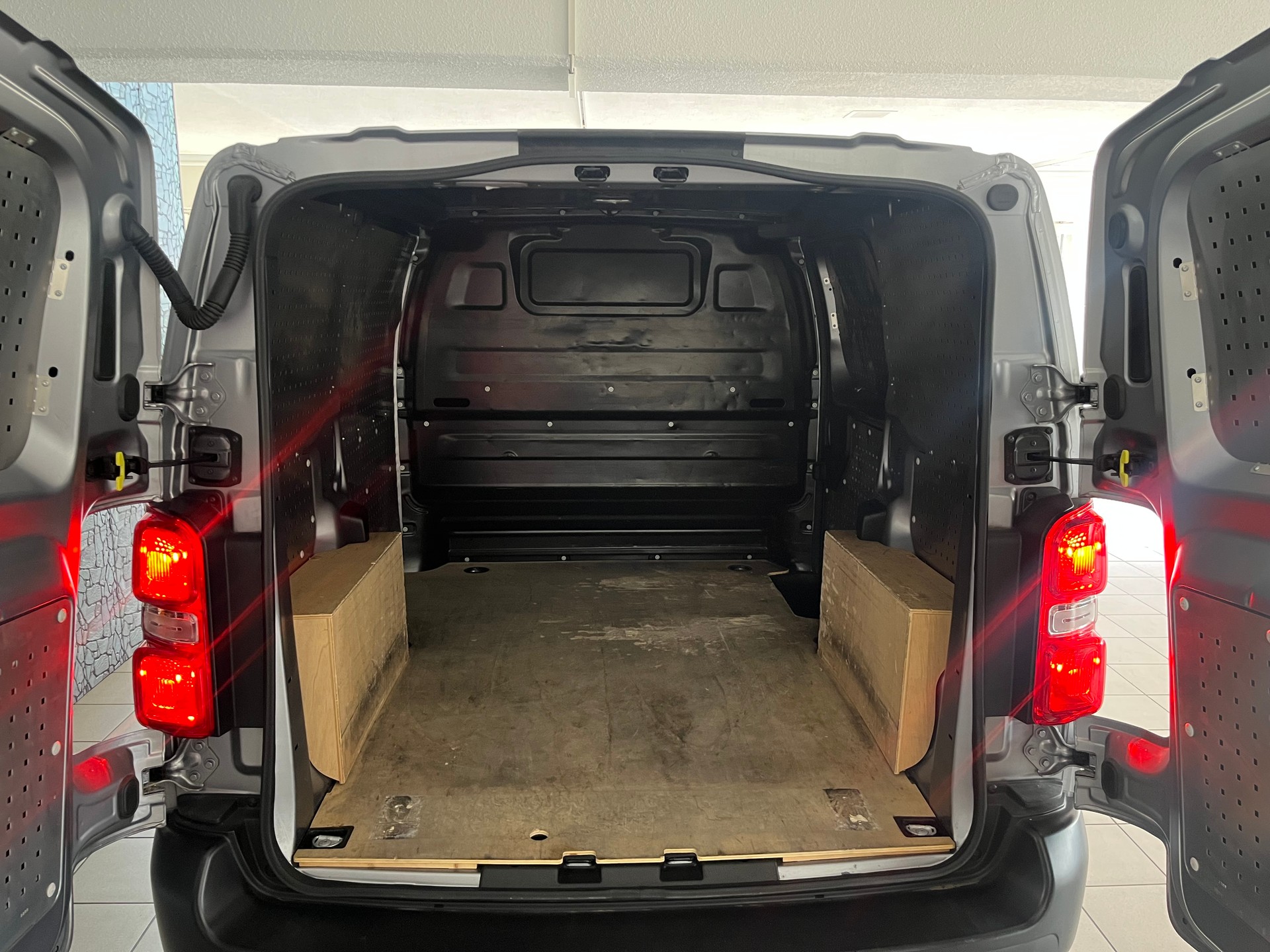 OPEL Vivaro Cargo 2.0 CDTI Enjoy s/s S Aut.-image-6