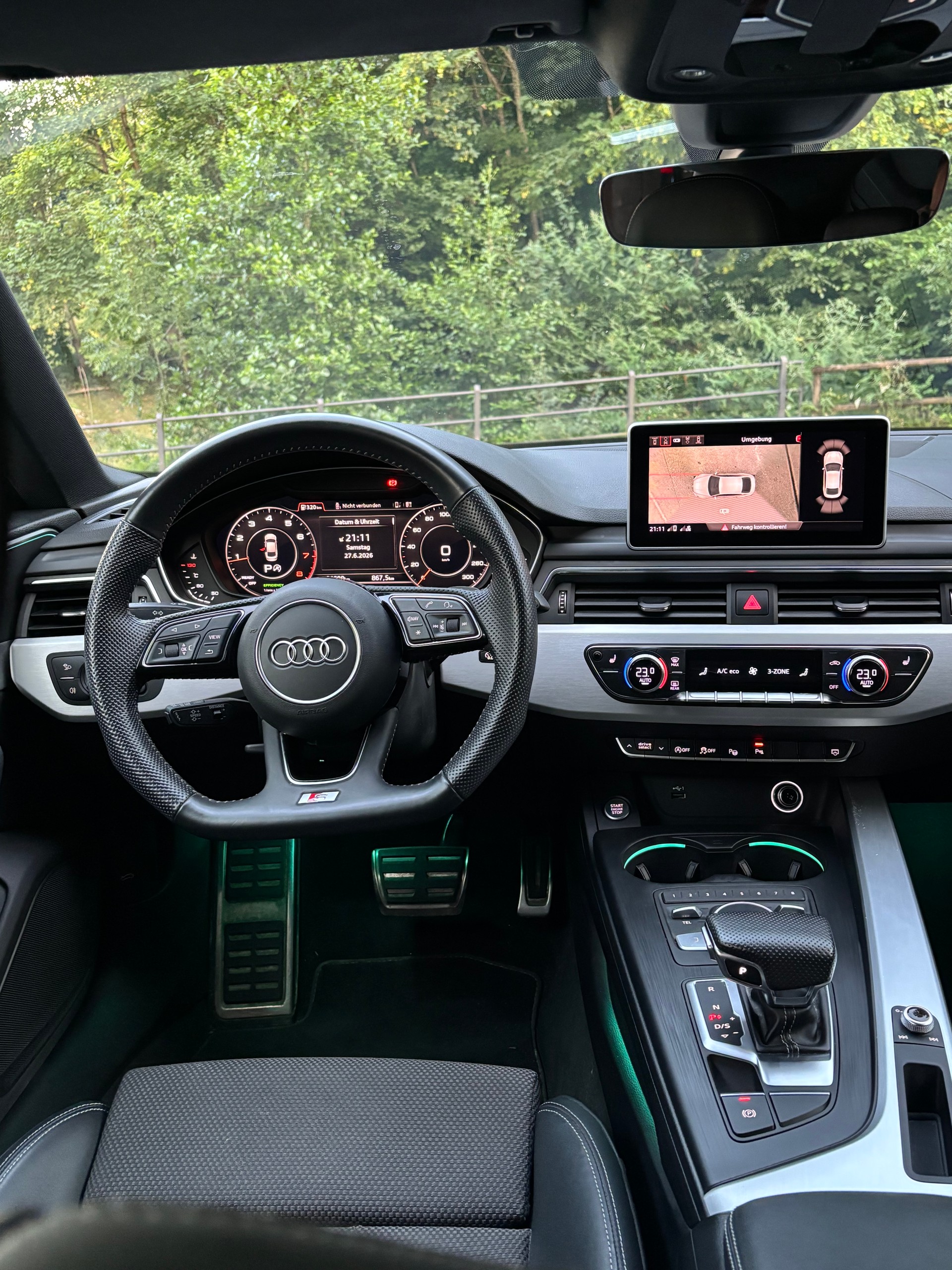 AUDI 45 TFSI Sport quattro S-Tronic-image-4