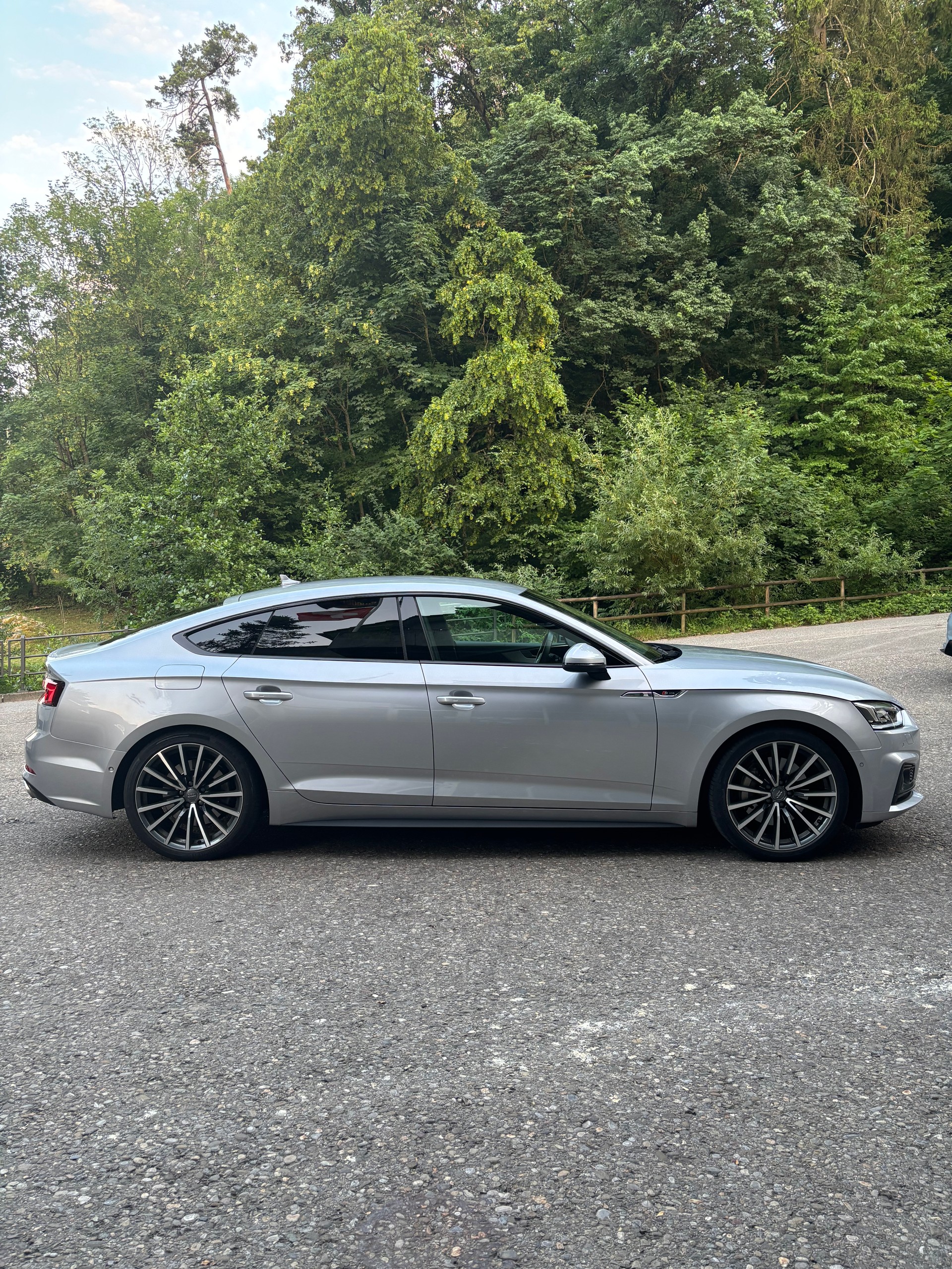 AUDI 45 TFSI Sport quattro S-Tronic-image-3