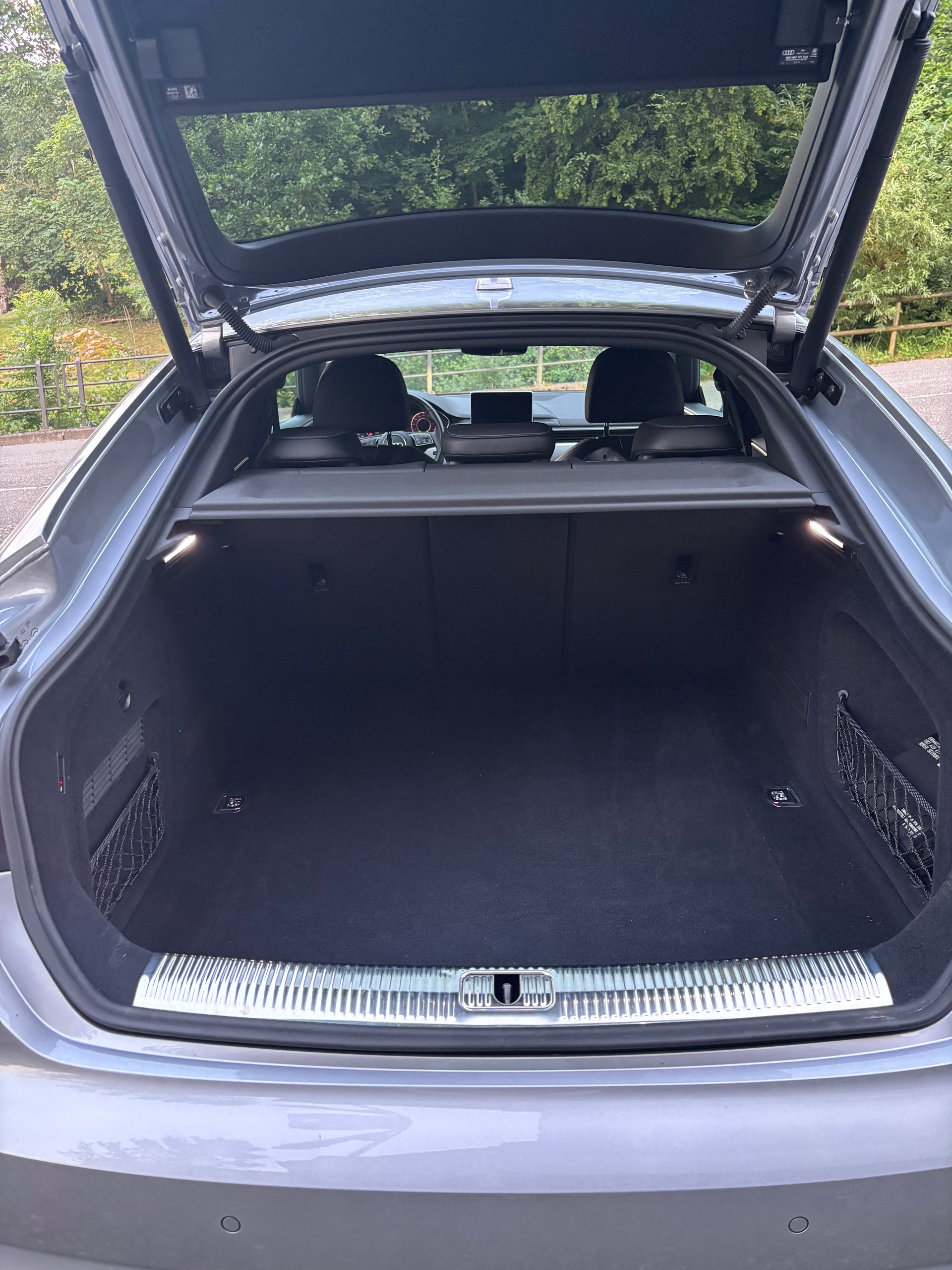 AUDI 45 TFSI Sport quattro S-Tronic-image-5