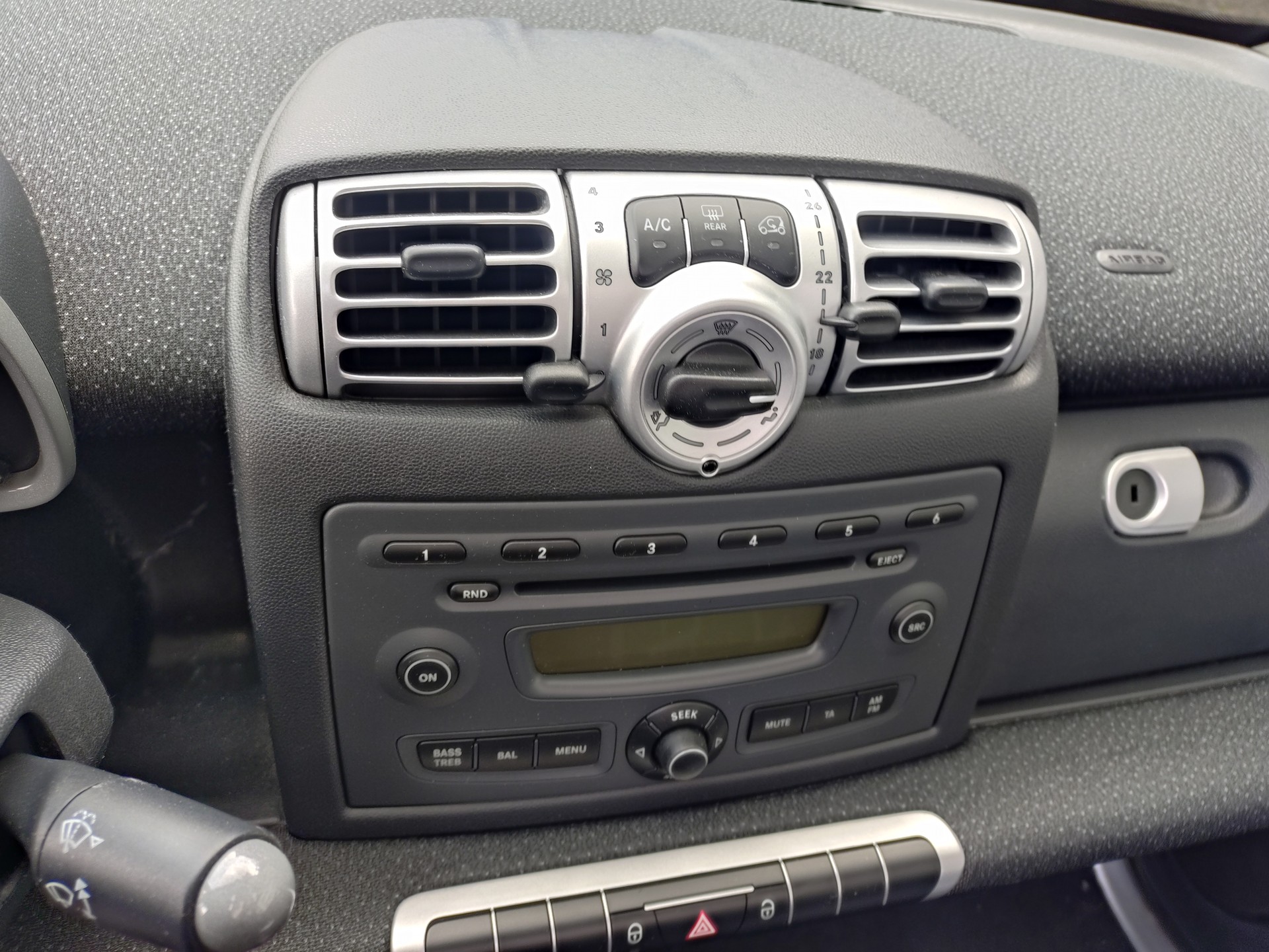 SMART FORTWO-image-7