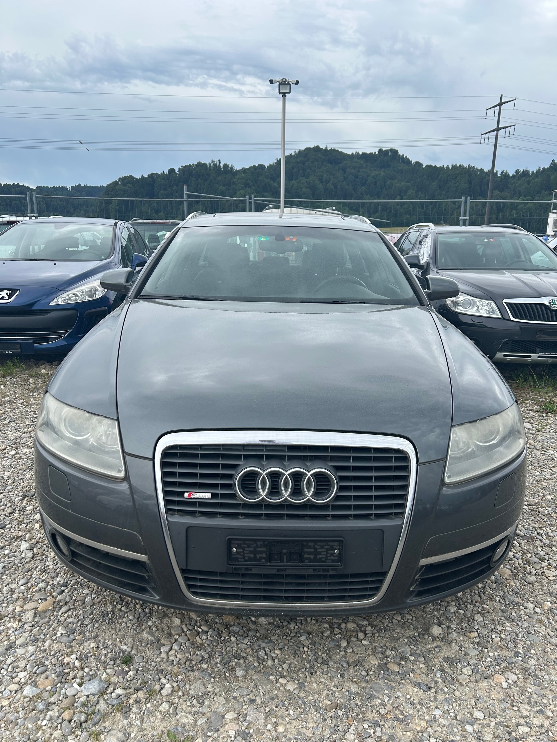 AUDI A6 Avant 3.0 V6 TDI quattro-image-1