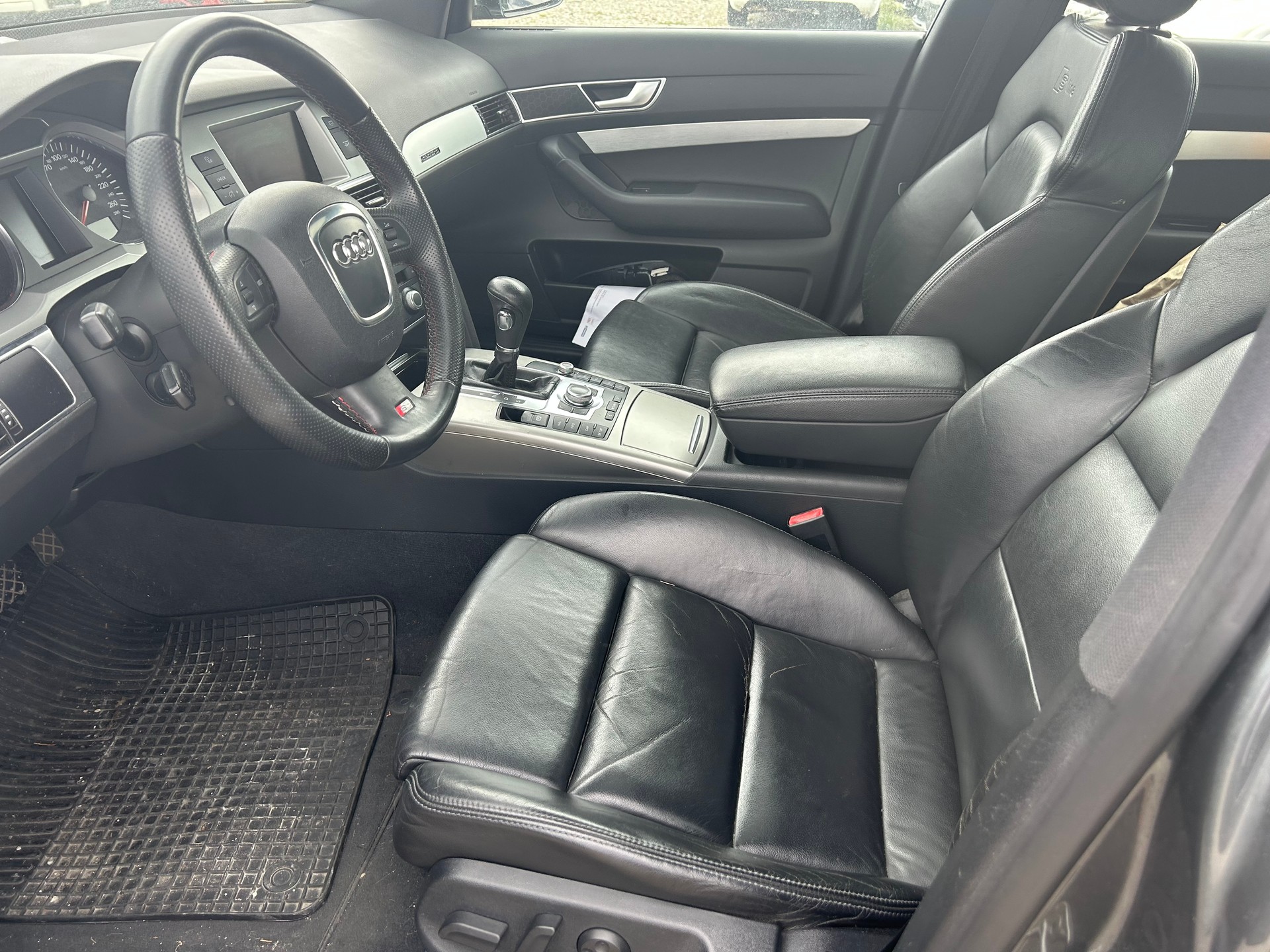AUDI A6 Avant 3.0 V6 TDI quattro-image-9