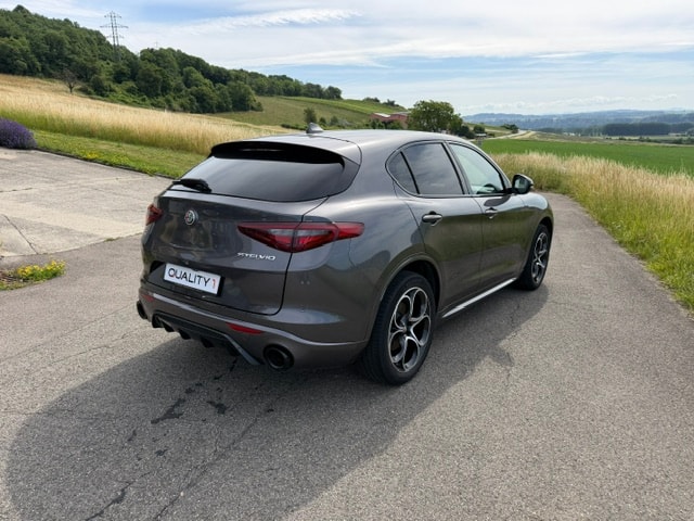 ALFA ROMEO Stelvio 2.0 Veloce Q4 Automatic-image-7
