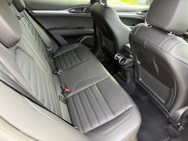 ALFA ROMEO Stelvio 2.0 Veloce Q4 Automatic-image-9