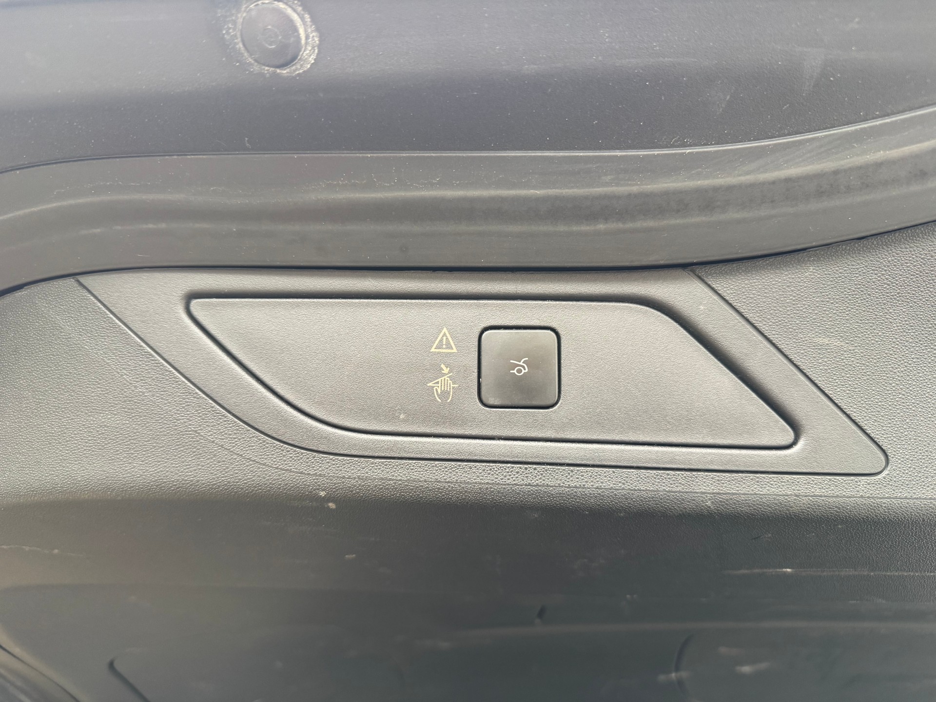 CITROEN Grand C4 Picasso 1.6i 16V e-THP Exclusive-image-12