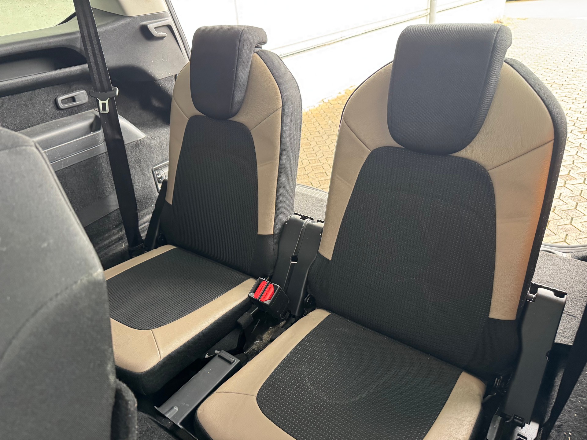 CITROEN Grand C4 Picasso 1.6i 16V e-THP Exclusive-image-9