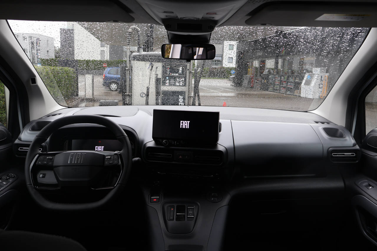 FIAT Qubo L 1.5 TD La Prima 7P-image-12