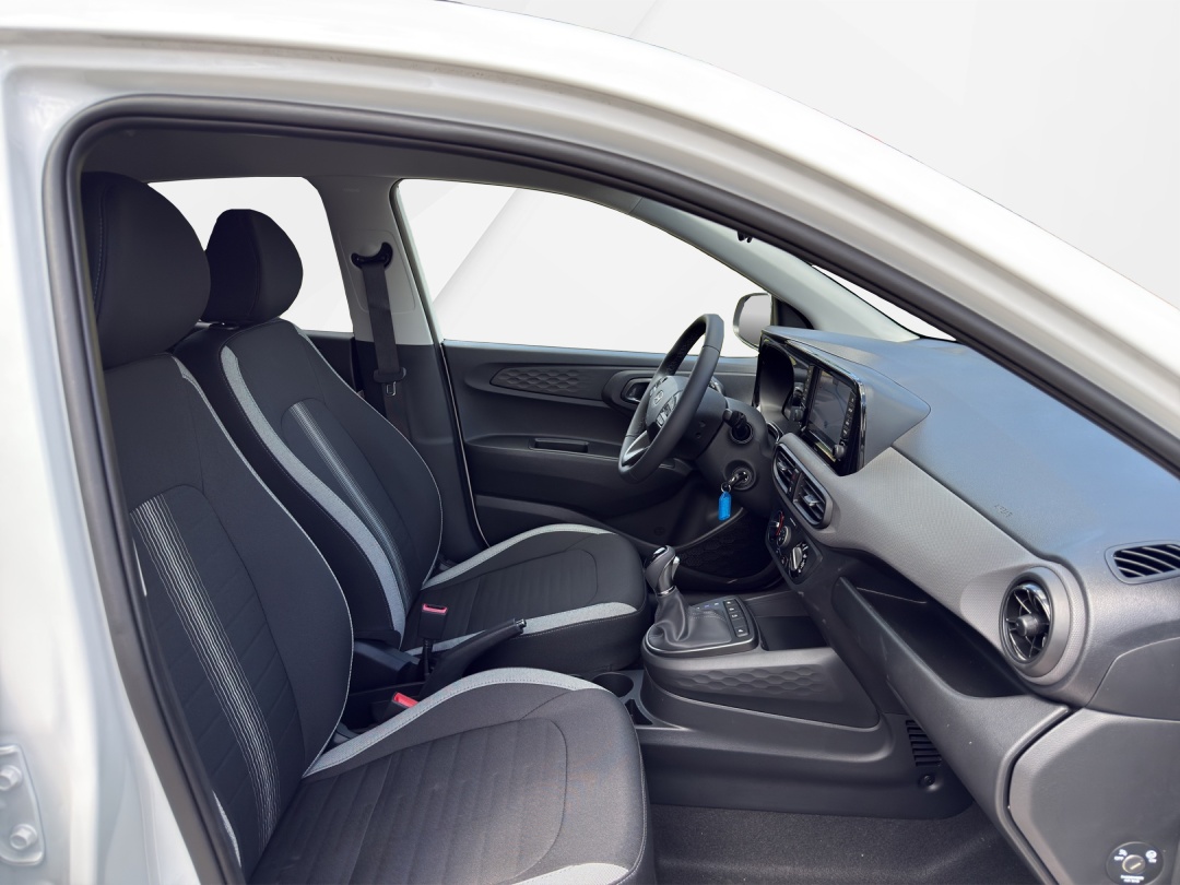 HYUNDAI i10 1.2 Amplia Aut.-image-12