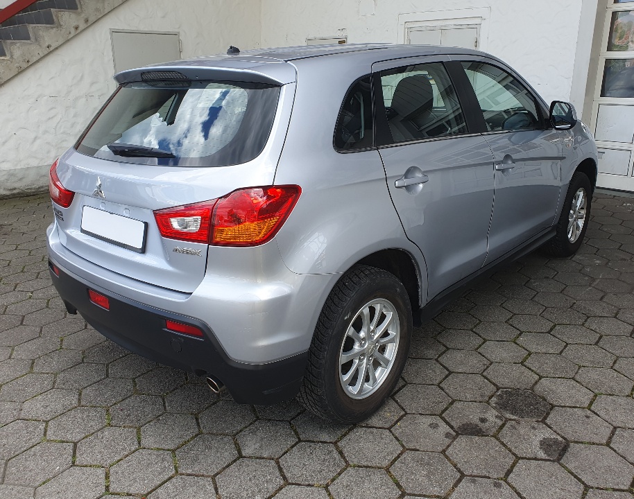 MITSUBISHI ASX 1.6 Invite-image-2