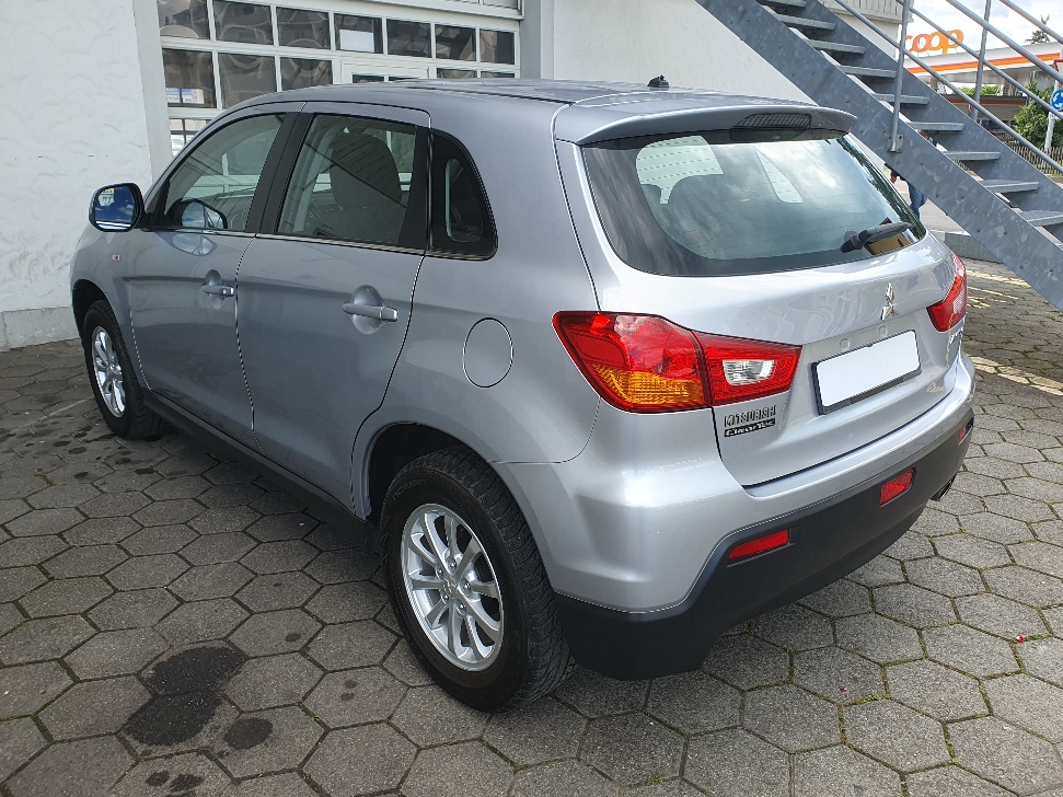 MITSUBISHI ASX 1.6 Invite-image-3