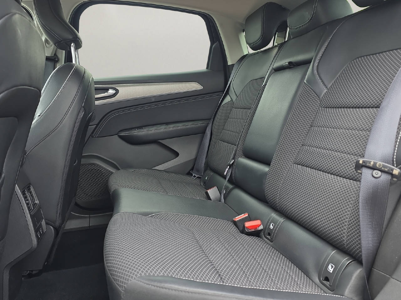 RENAULT Arkana 1.3 TCe Techno EDC-image-9