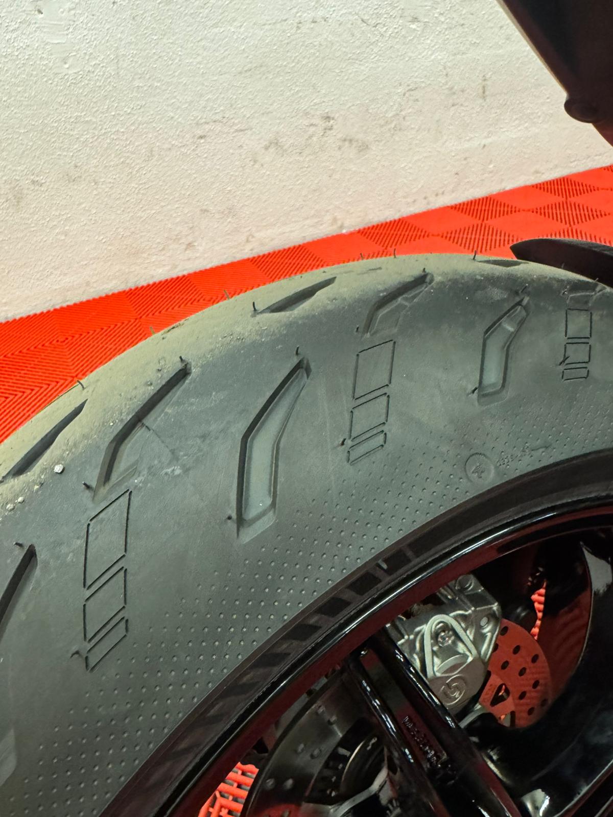 KTM 1390 Super Duke R EVO-image-9