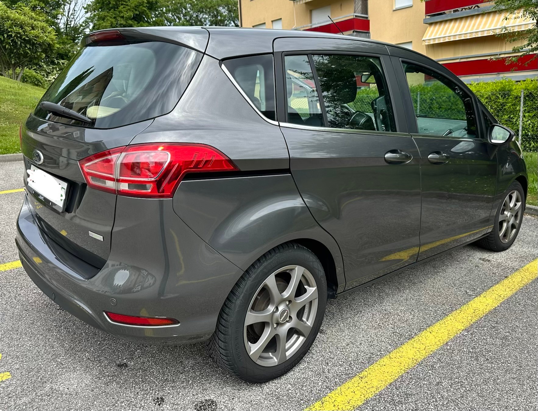 FORD 1.0i EcoB 100 Titanium S/S-image-1