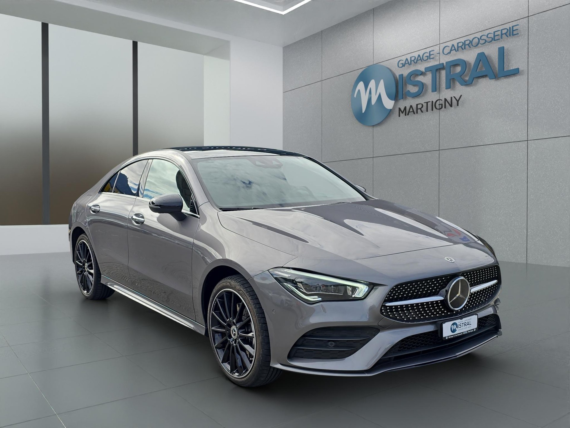MERCEDES-BENZ CLA 250 e AMG Line-image-6