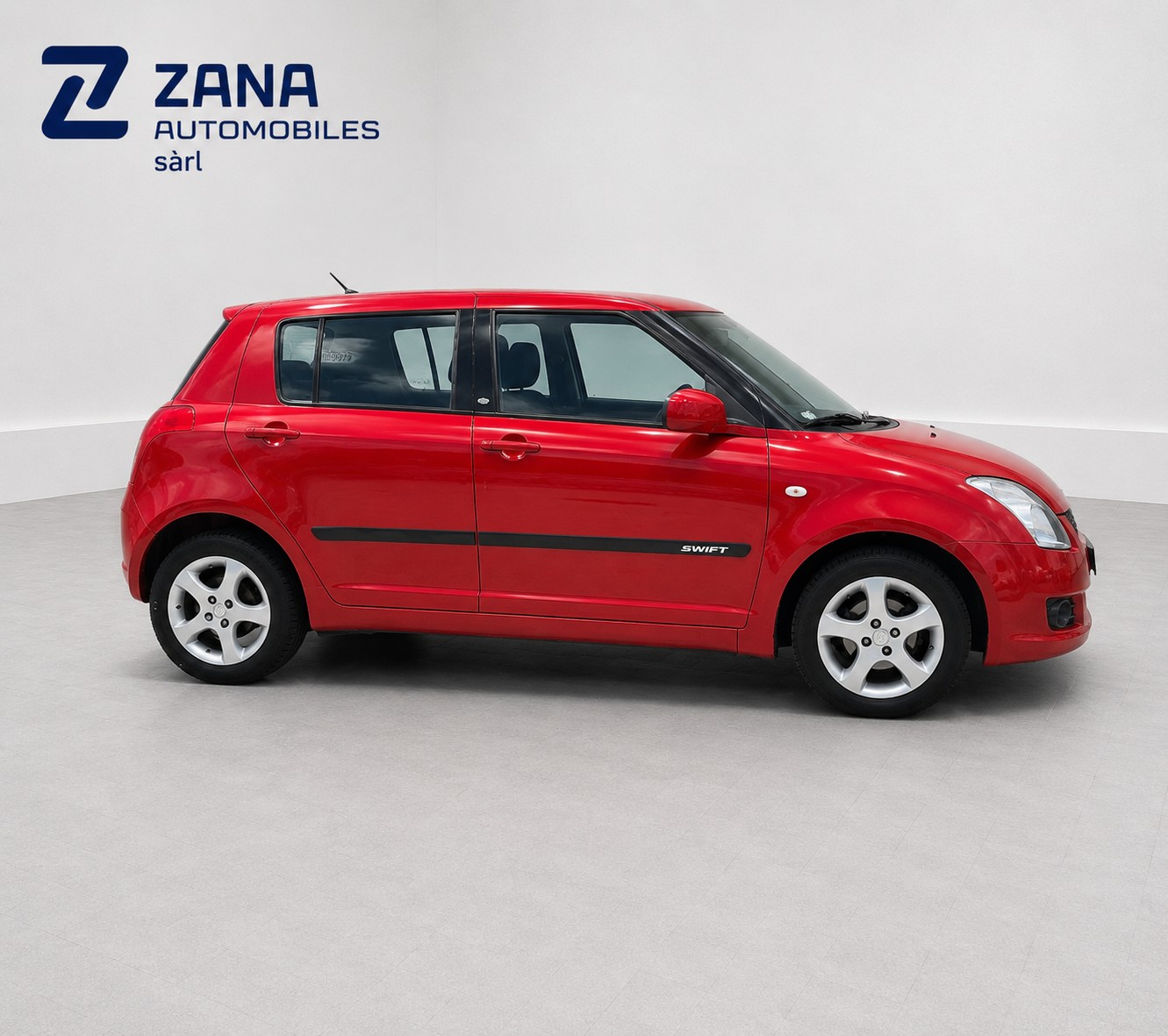 SUZUKI Swift 1.3i 16V GL Top 4x4-image-6