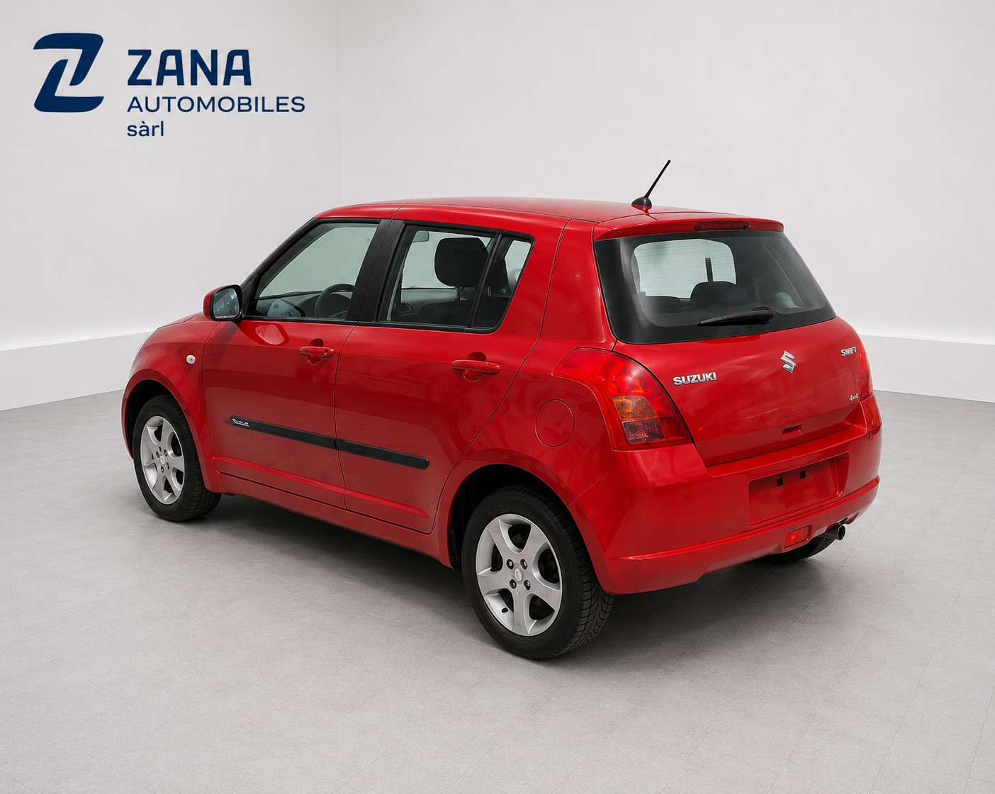 SUZUKI Swift 1.3i 16V GL Top 4x4-image-5