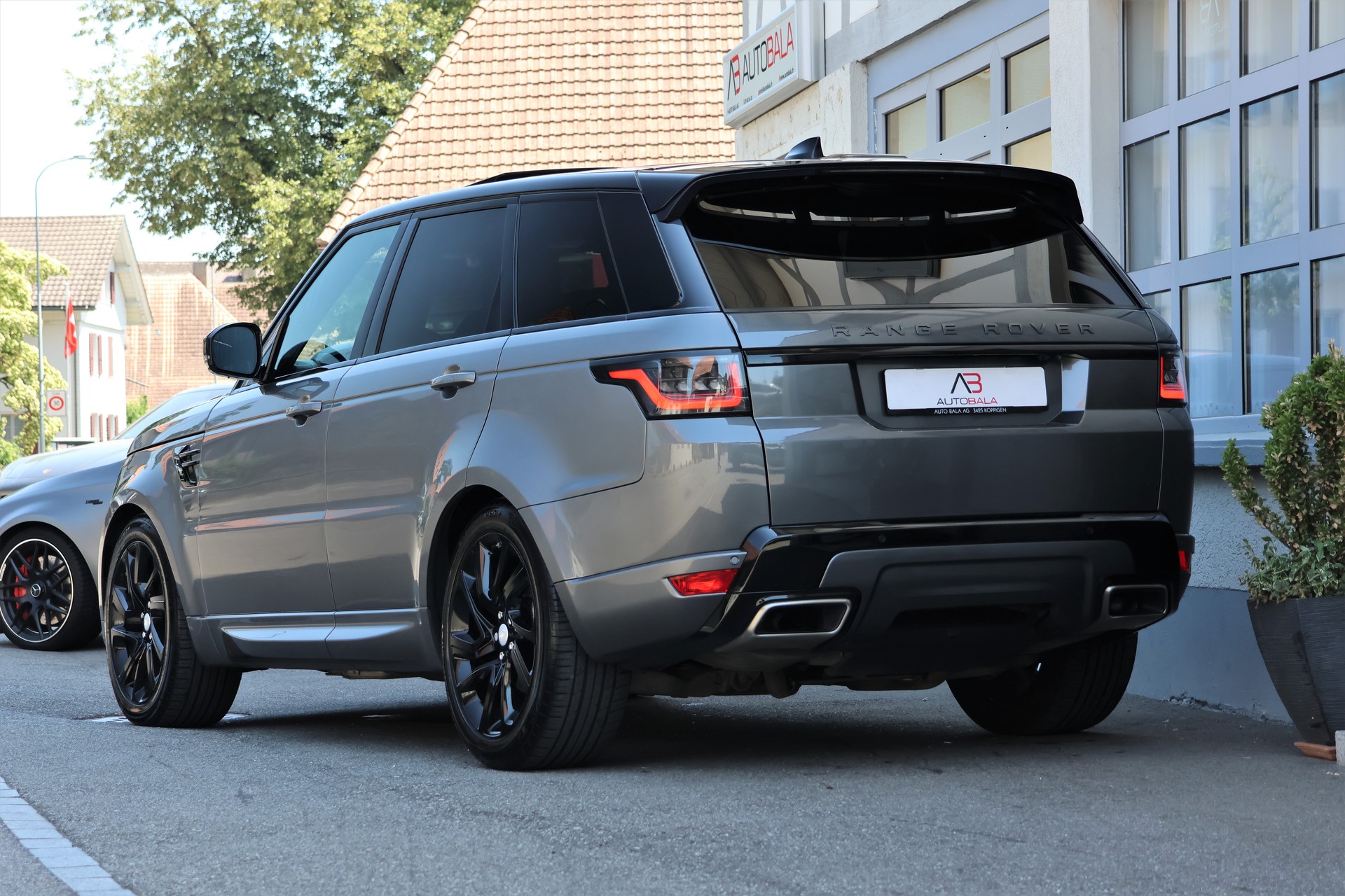 LAND ROVER Range Rover Sport 3.0 SDV6 HSE Dynamic Automatic (CH) + 3.5T AHK-image-2