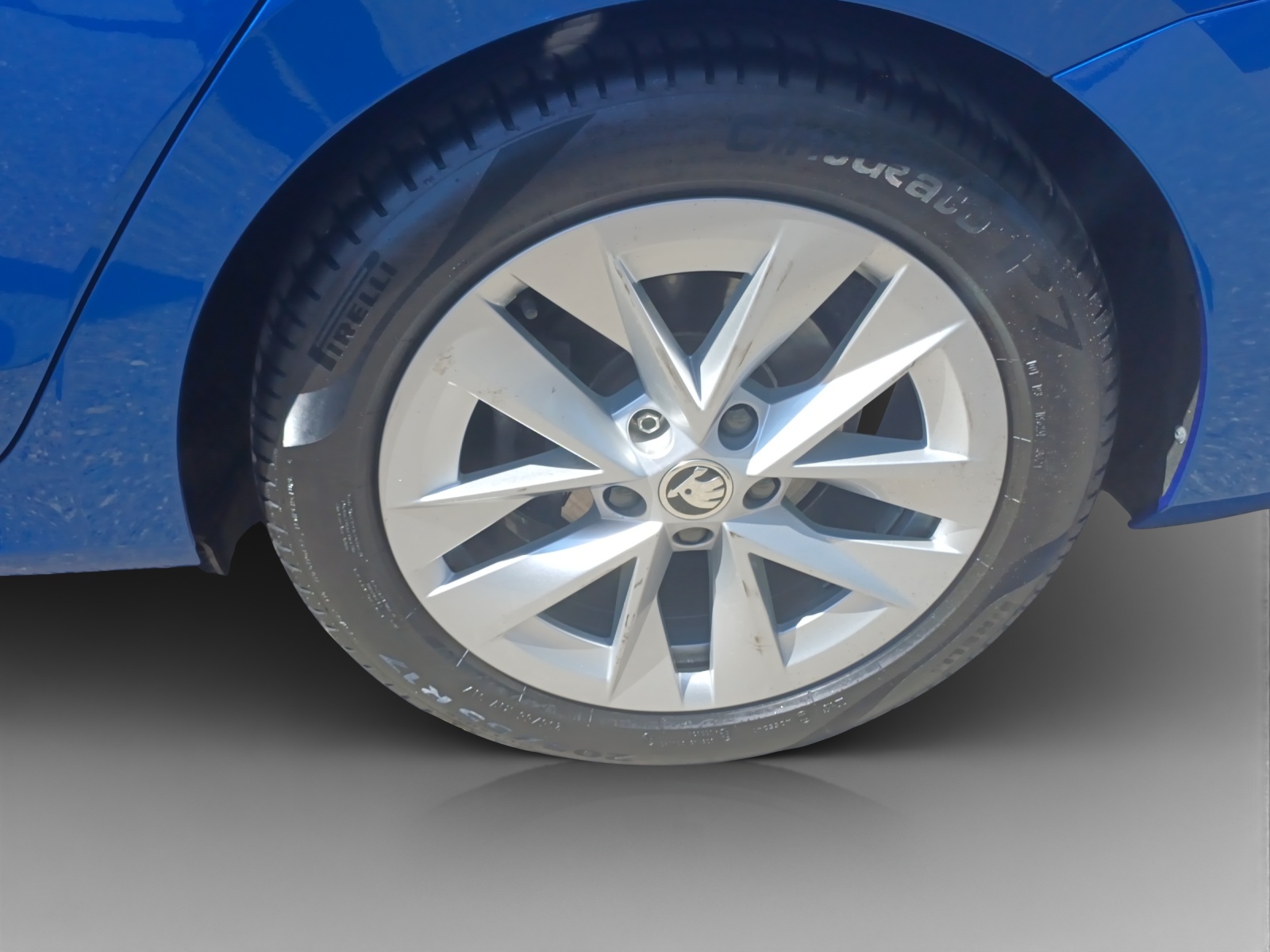 SKODA Octavia Combi 2.0 TSI Style DSG 4x4-image-14