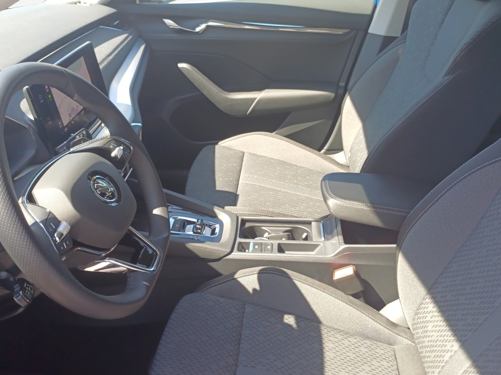 SKODA Octavia Combi 2.0 TSI Style DSG 4x4-image-7