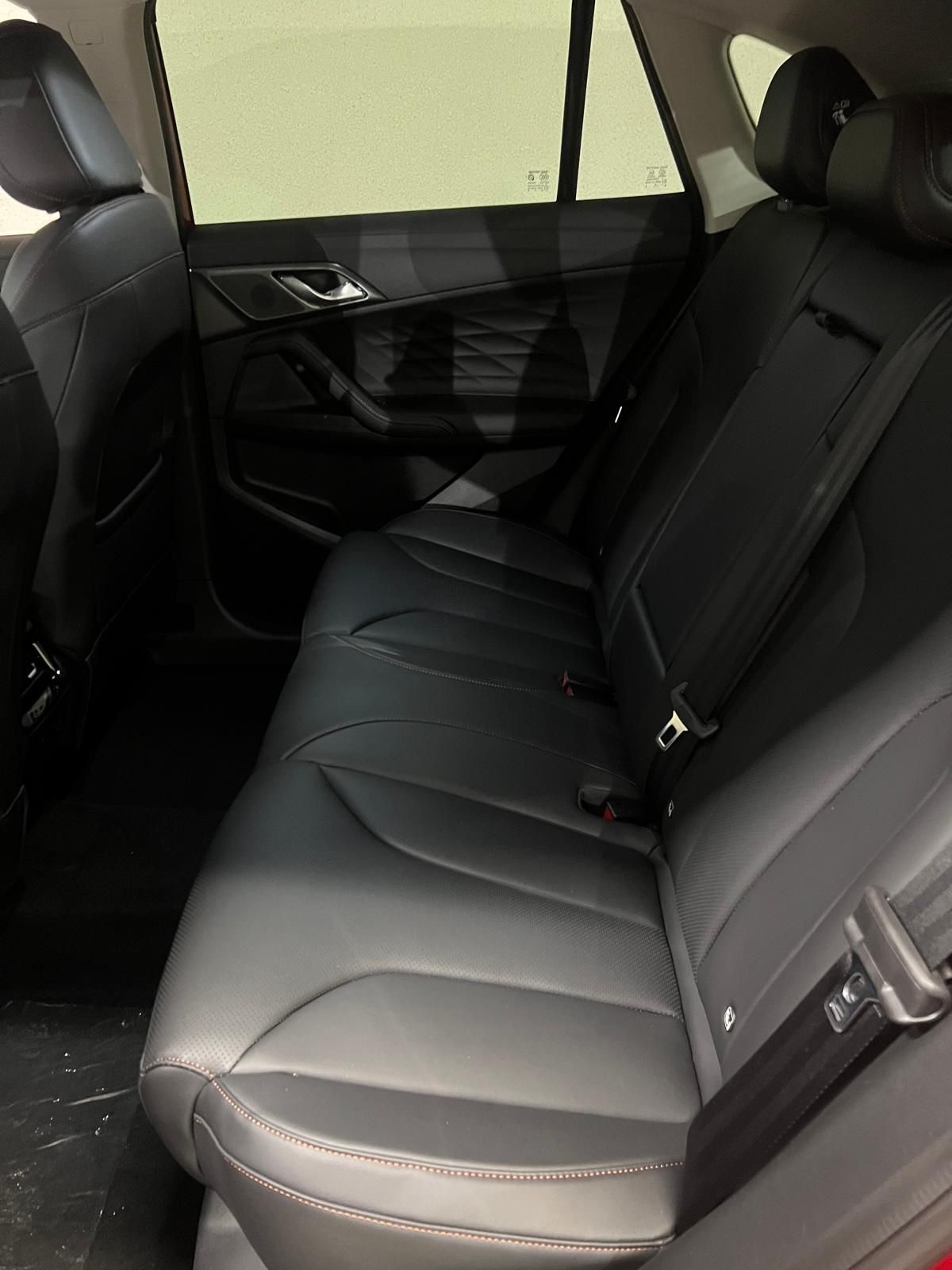MG HS 1.5 T HEV Luxury-image-9