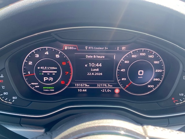 AUDI A4 Avant 2.0 TFSI Sport S-tronic-image-8