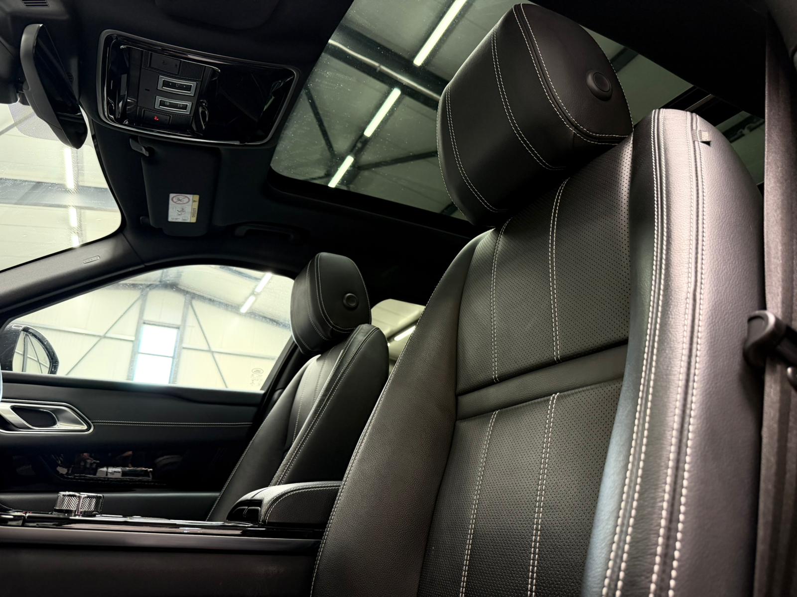 LAND ROVER Range Rover Velar R-Dynamic P 300 SE Automatic-image-21