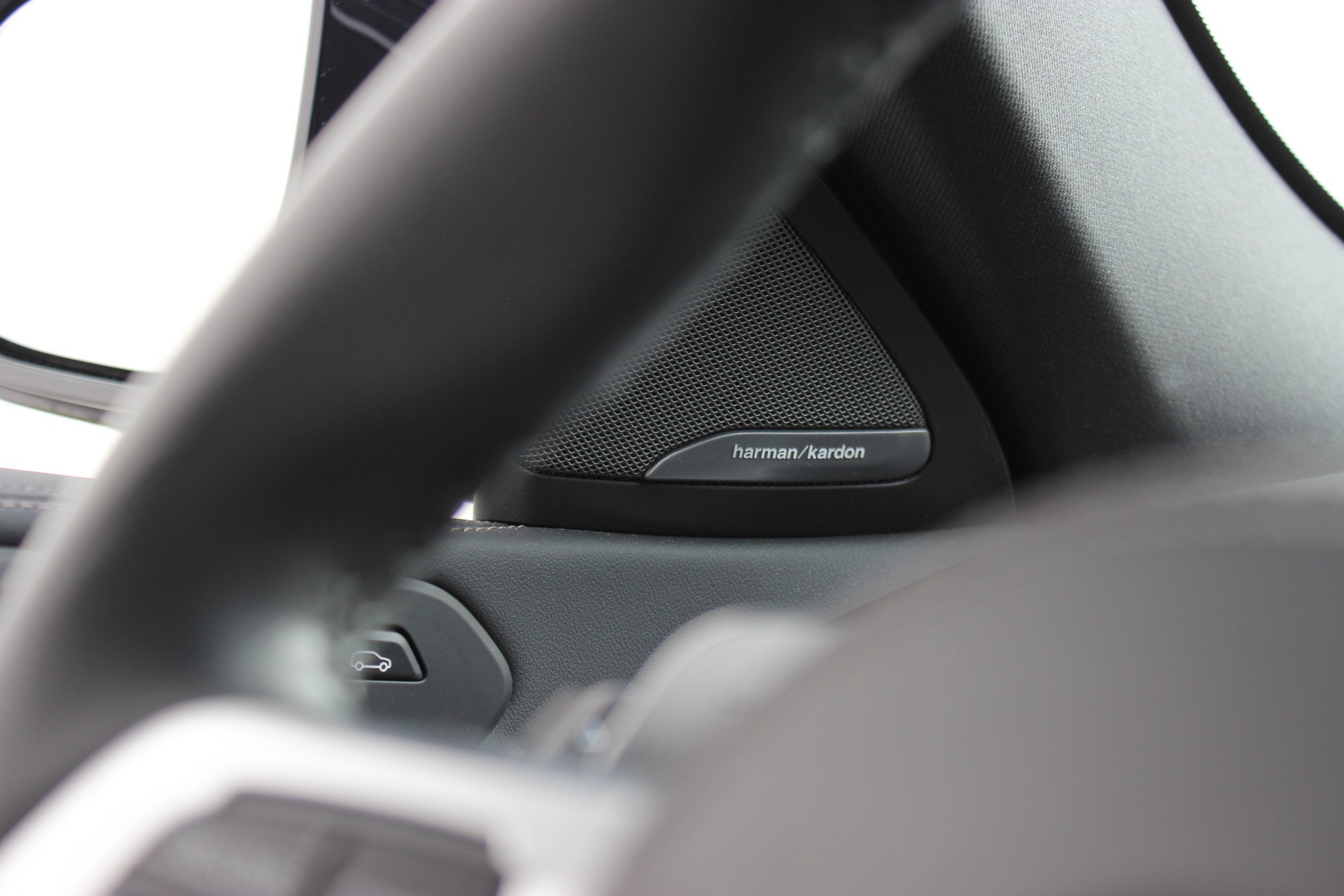 BMW X6 xDrive 48V 40d M Sport Pro *M BROOKLYN GRAU METALLIC*-image-8