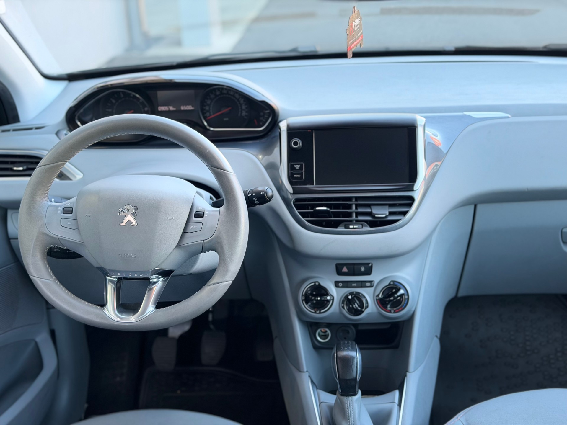 PEUGEOT 208 1.4 VTI Active-image-5