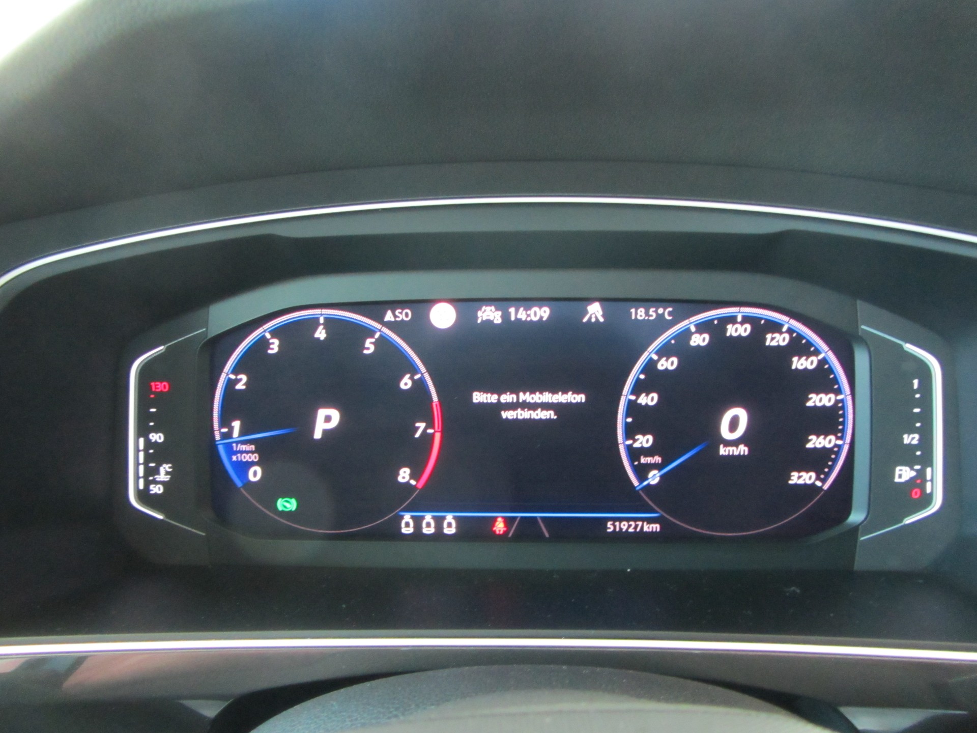 VW Tiguan 2.0TSI R 4Motion DSG-image-7