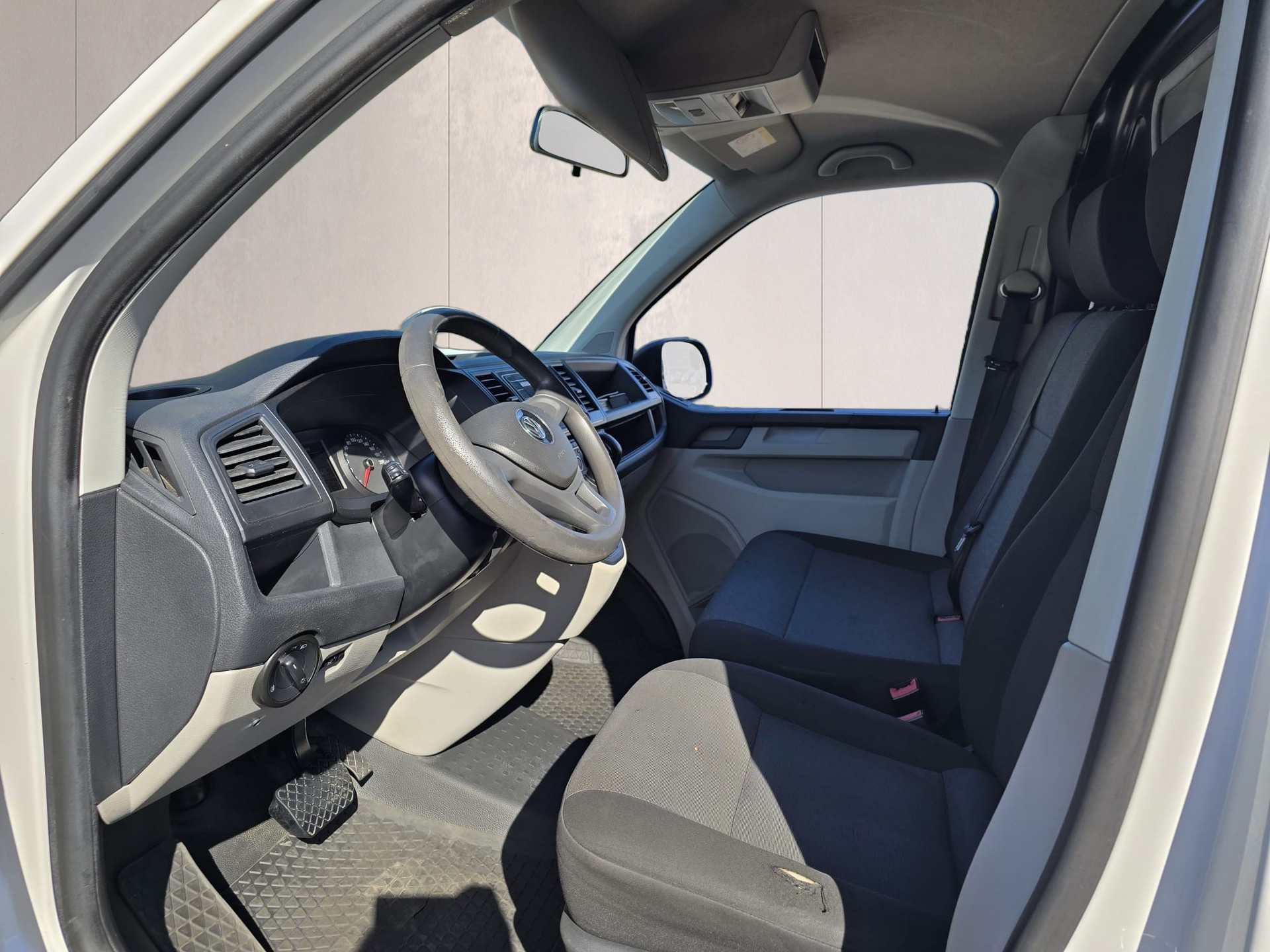VW T6 2.0 TDI DSG-image-9