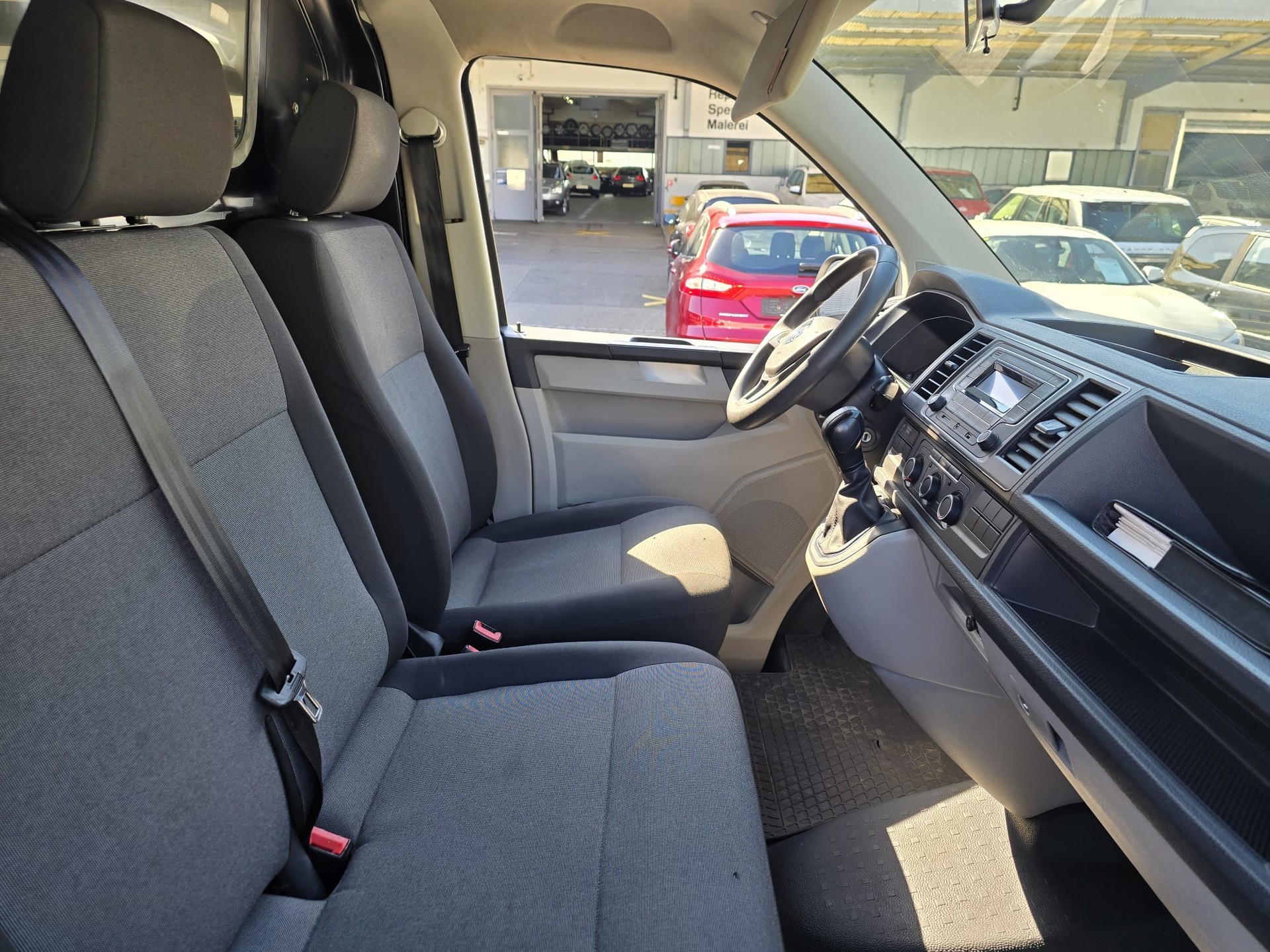 VW T6 2.0 TDI DSG-image-11