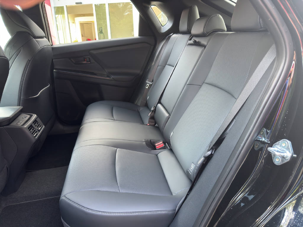 TOYOTA bZ4X Premium AWD-image-13