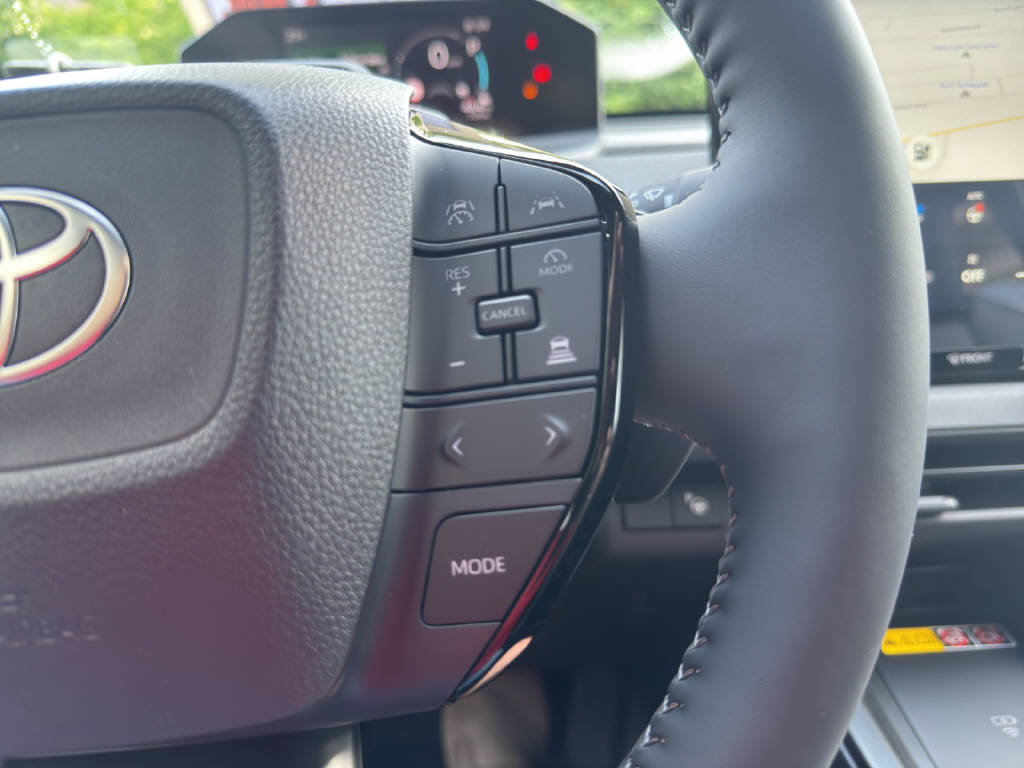 TOYOTA bZ4X Premium AWD-image-8