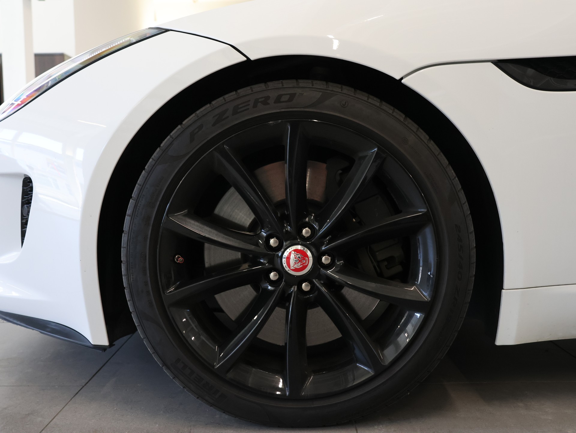 JAGUAR F-Type Coupé S 3.0 V6 S/C *Panorama* *Rückfahrkamera*-image-9