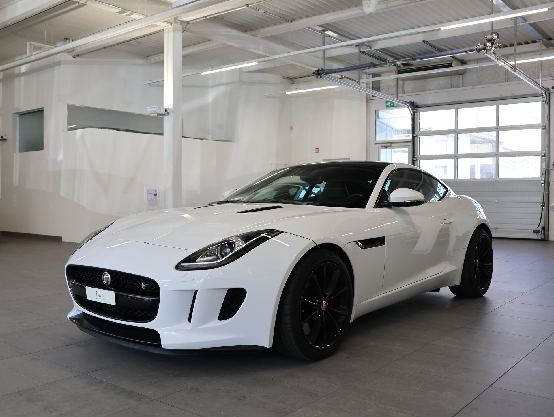 JAGUAR F-Type Coupé S 3.0 V6 S/C *Panorama* *Rückfahrkamera*-image-3