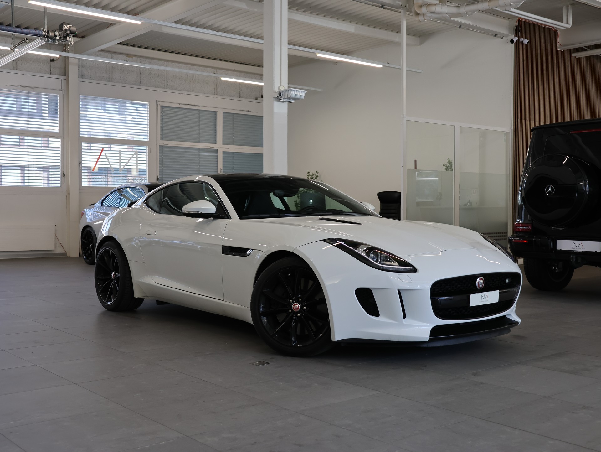 JAGUAR F-Type Coupé S 3.0 V6 S/C *Panorama* *Rückfahrkamera*-image-0