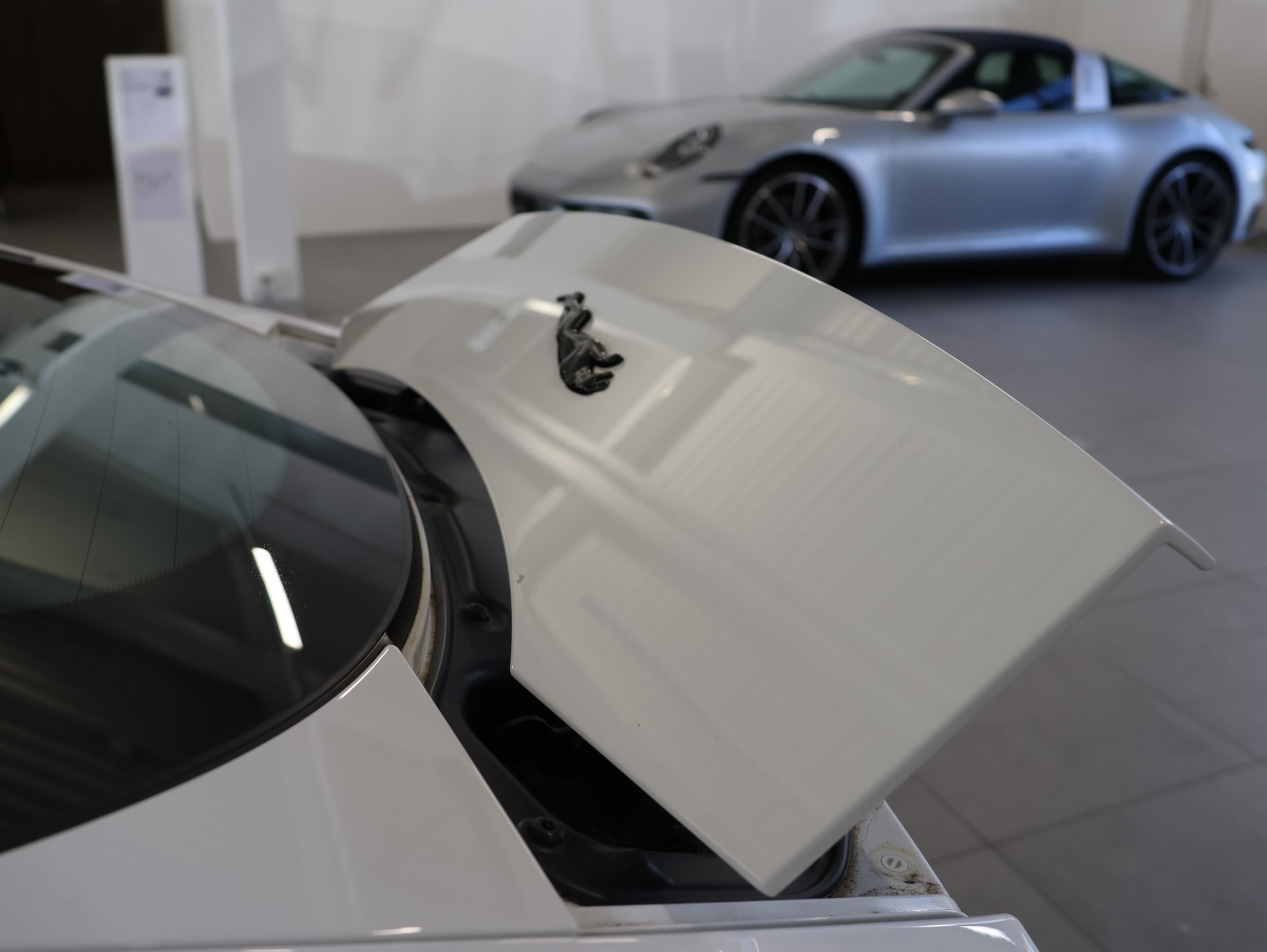 JAGUAR F-Type Coupé S 3.0 V6 S/C *Panorama* *Rückfahrkamera*-image-19