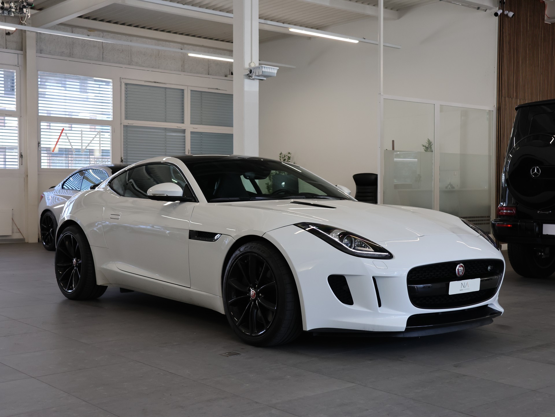 JAGUAR F-Type Coupé S 3.0 V6 S/C *Panorama* *Rückfahrkamera*-image-1