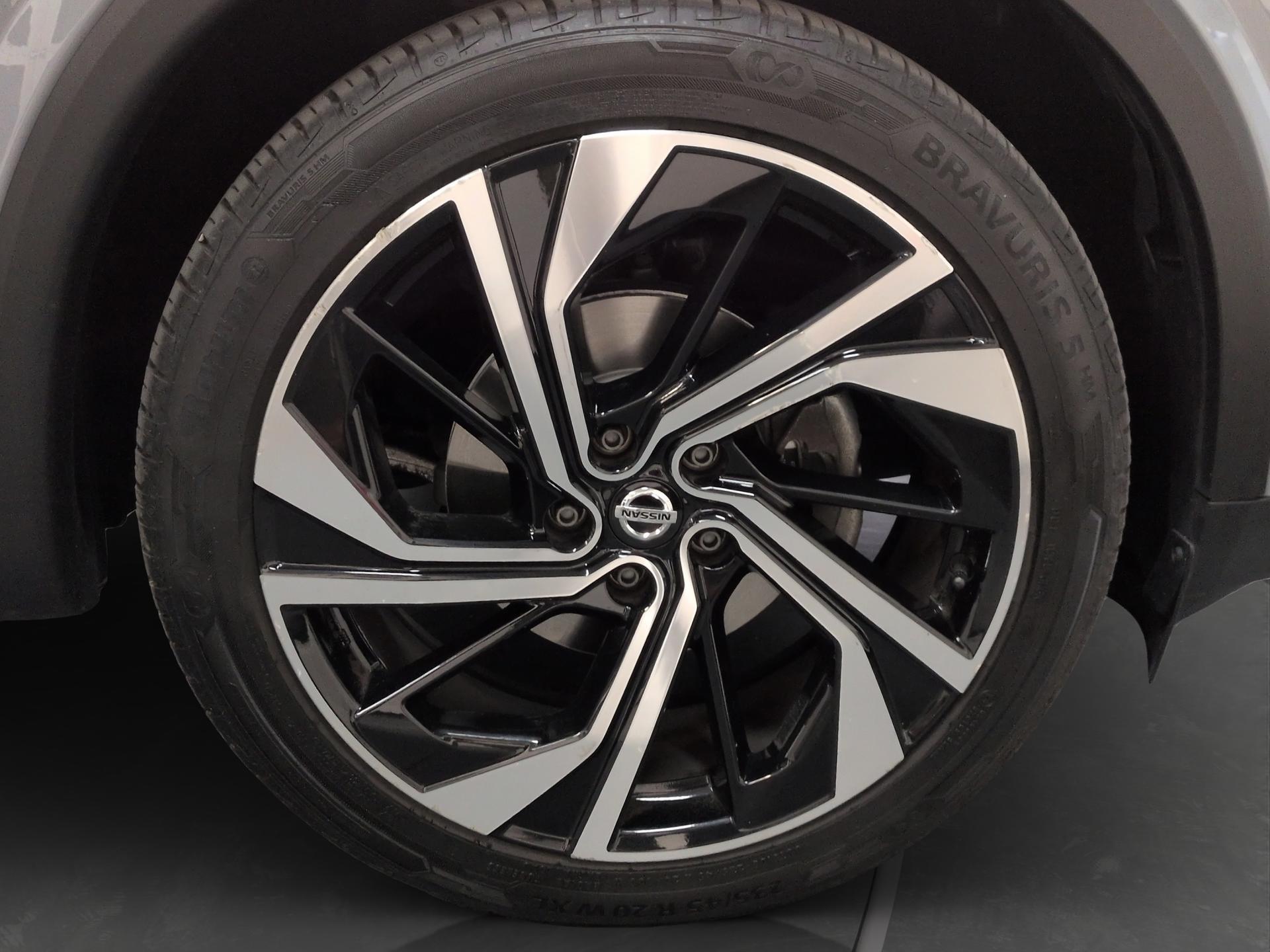 NISSAN Qashqai 1.3 DIG-T MHEV Tekna+ Xtronic-image-17