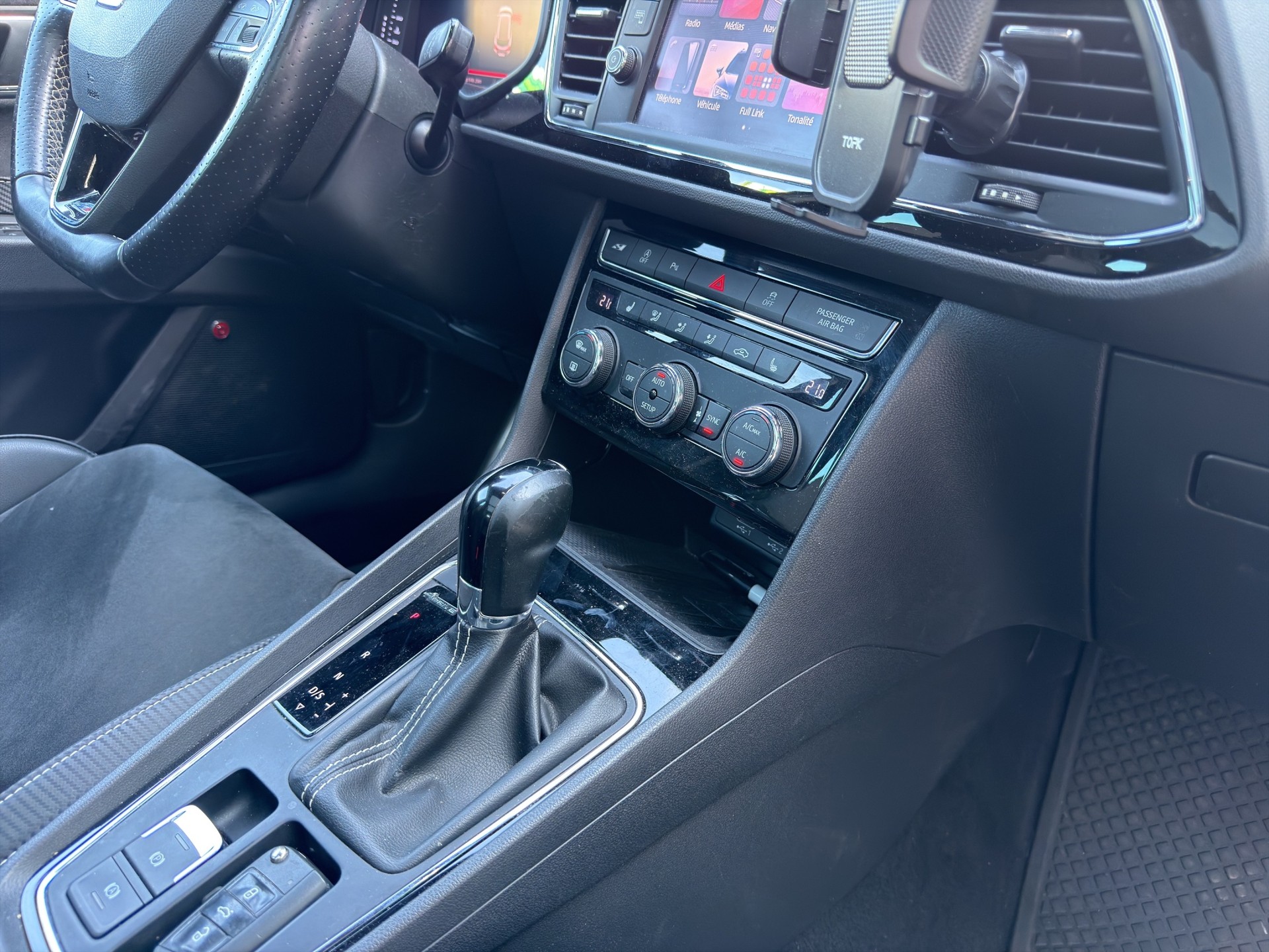 SEAT Leon ST 2.0 TSI Cupra 300 4 Drive DSG-image-23