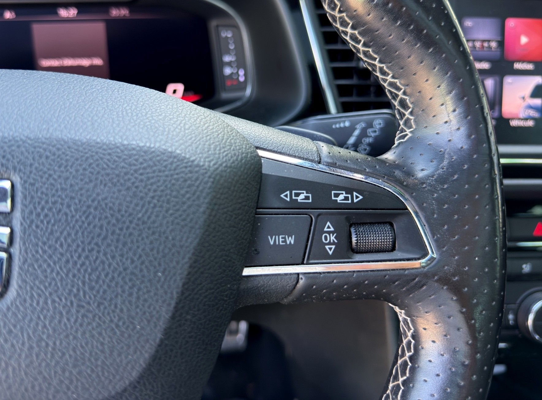 SEAT Leon ST 2.0 TSI Cupra 300 4 Drive DSG-image-17