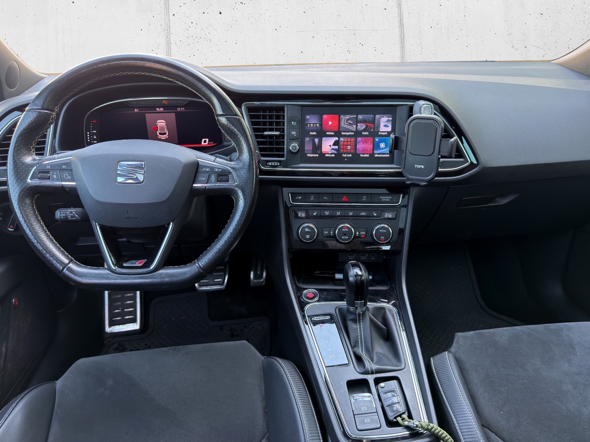 SEAT Leon ST 2.0 TSI Cupra 300 4 Drive DSG-image-13