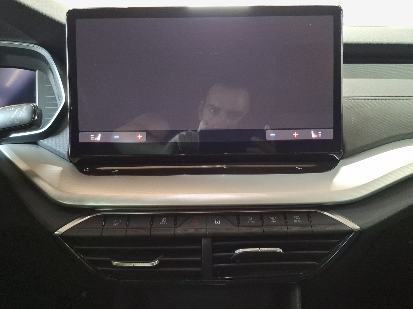 SKODA Octavia Combi 1.5 TSI mHEV DSG Dynamic-image-9