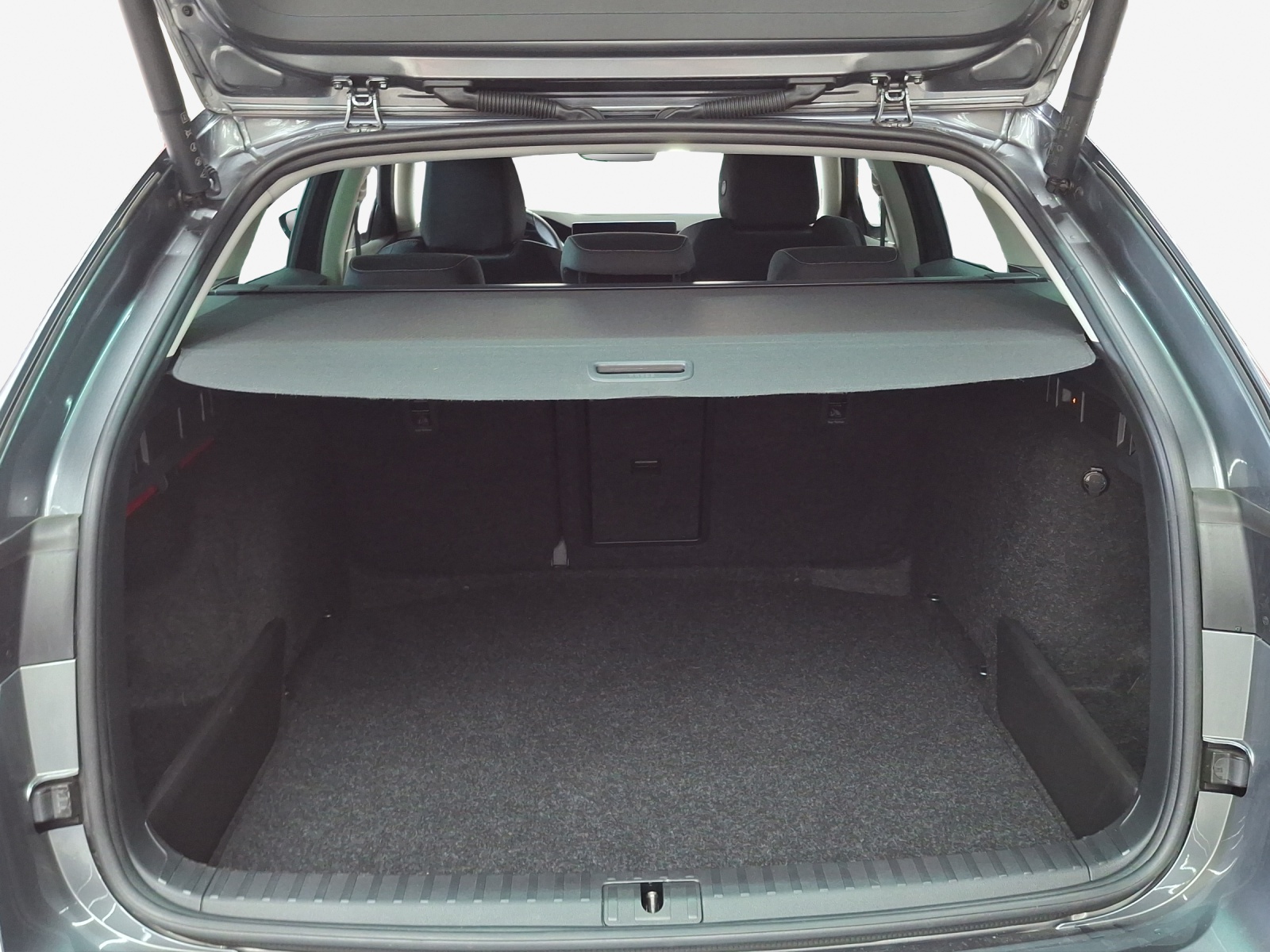 SKODA Octavia Combi 1.5 TSI mHEV DSG Dynamic-image-12