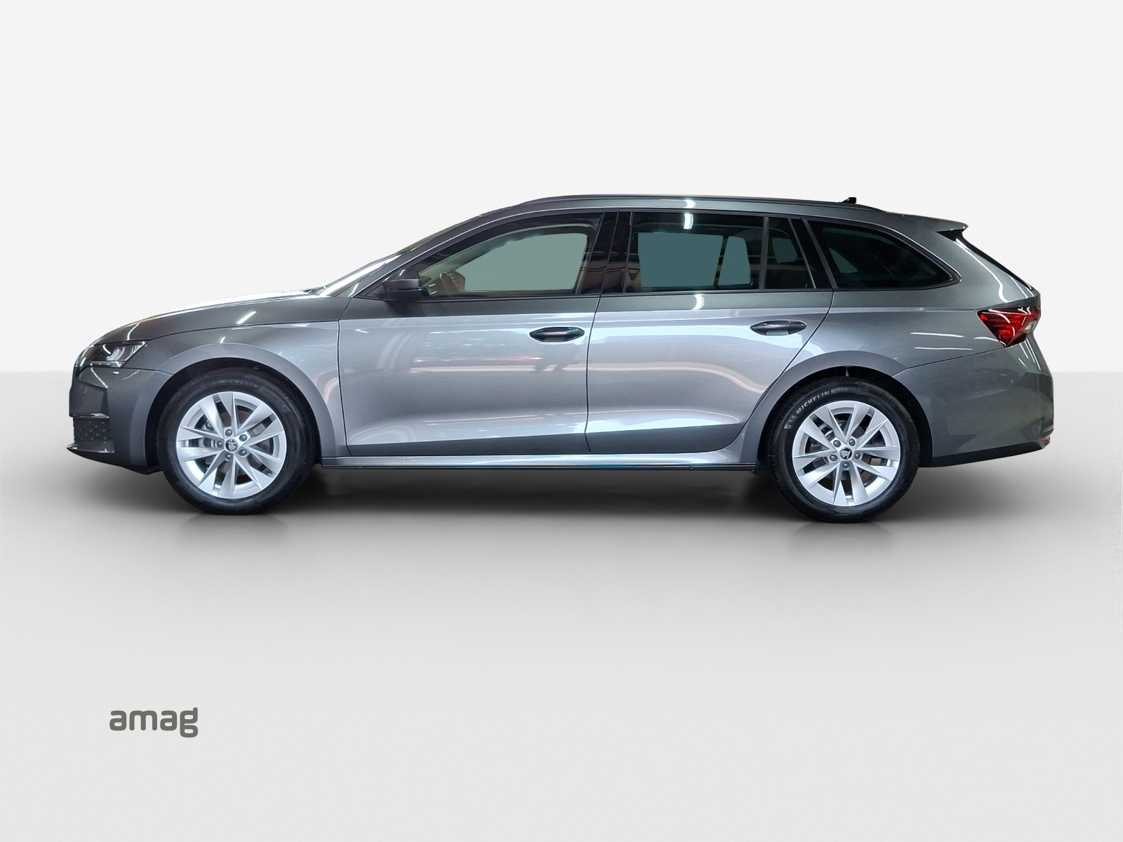 SKODA Octavia Combi 1.5 TSI mHEV DSG Dynamic-image-1