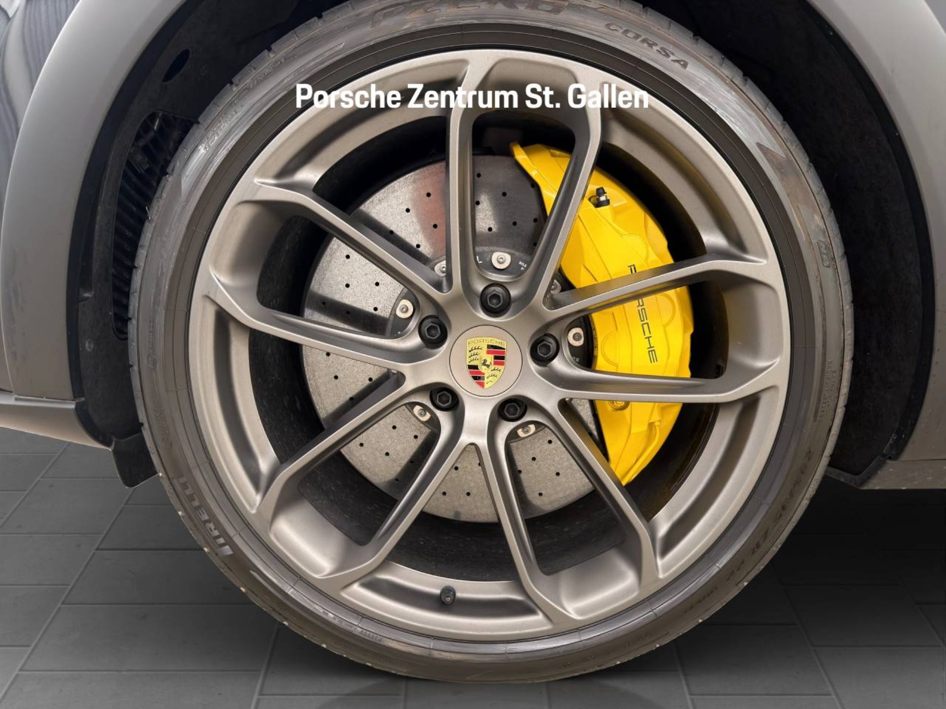 PORSCHE Cayenne Turbo GT-image-11